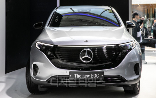 []  ù SUV  `EQC`